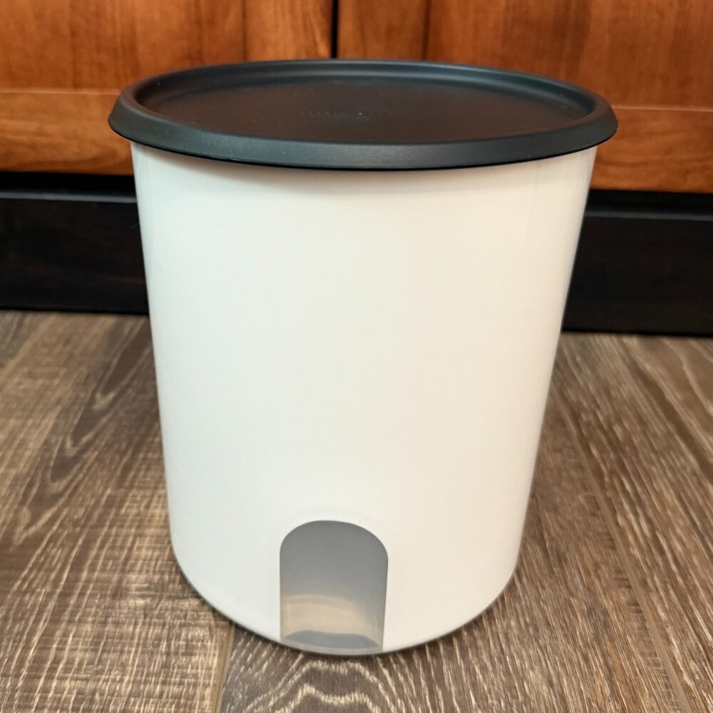 Tupperware One Touch Reminder Canister with Lid